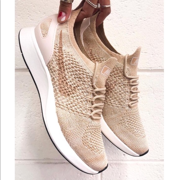 Nike mariah flyknit racer sneaker running shoes - Picture 2 of 8